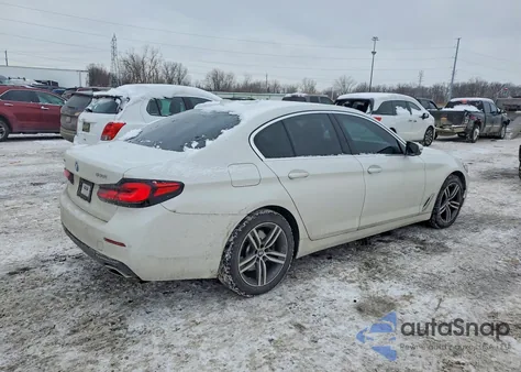 2022 BMW 530 Xi z USA, uszkodzony, nr VIN WBA13BJ01NWX83935